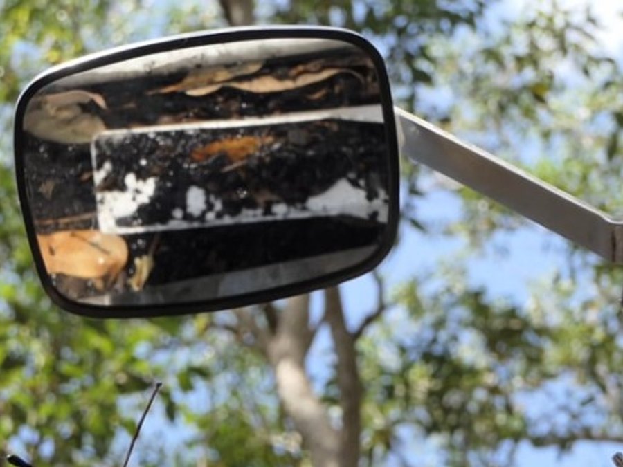 Safety-First Gutter Cleaner image 4