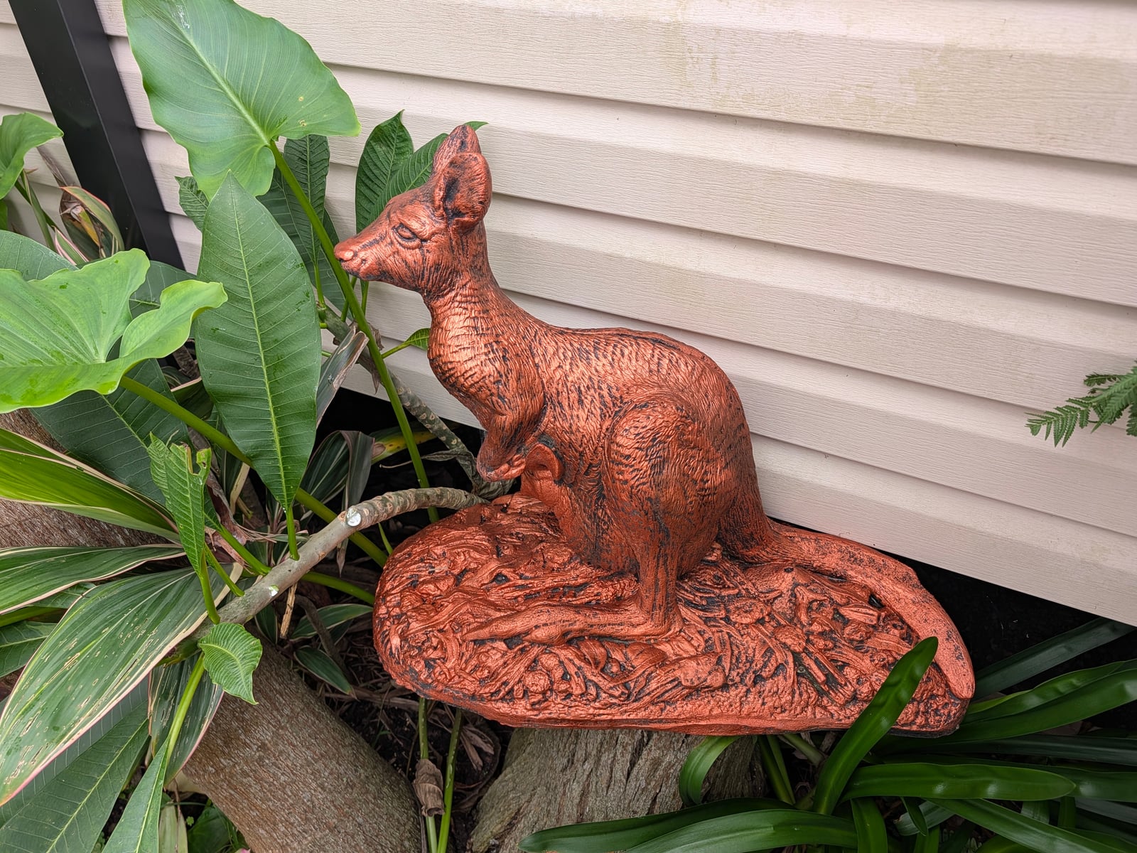 Kangaroo with Joey Statue — Steve-made landscape product from Steve's Oasis Landscapes